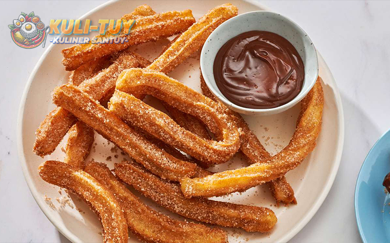 Churros: Camilan Manis Nan Renyah yang Bikin Ketagihan 1 Churros