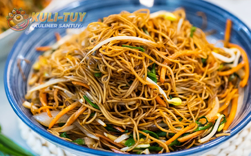 Chow Mein: Makanan