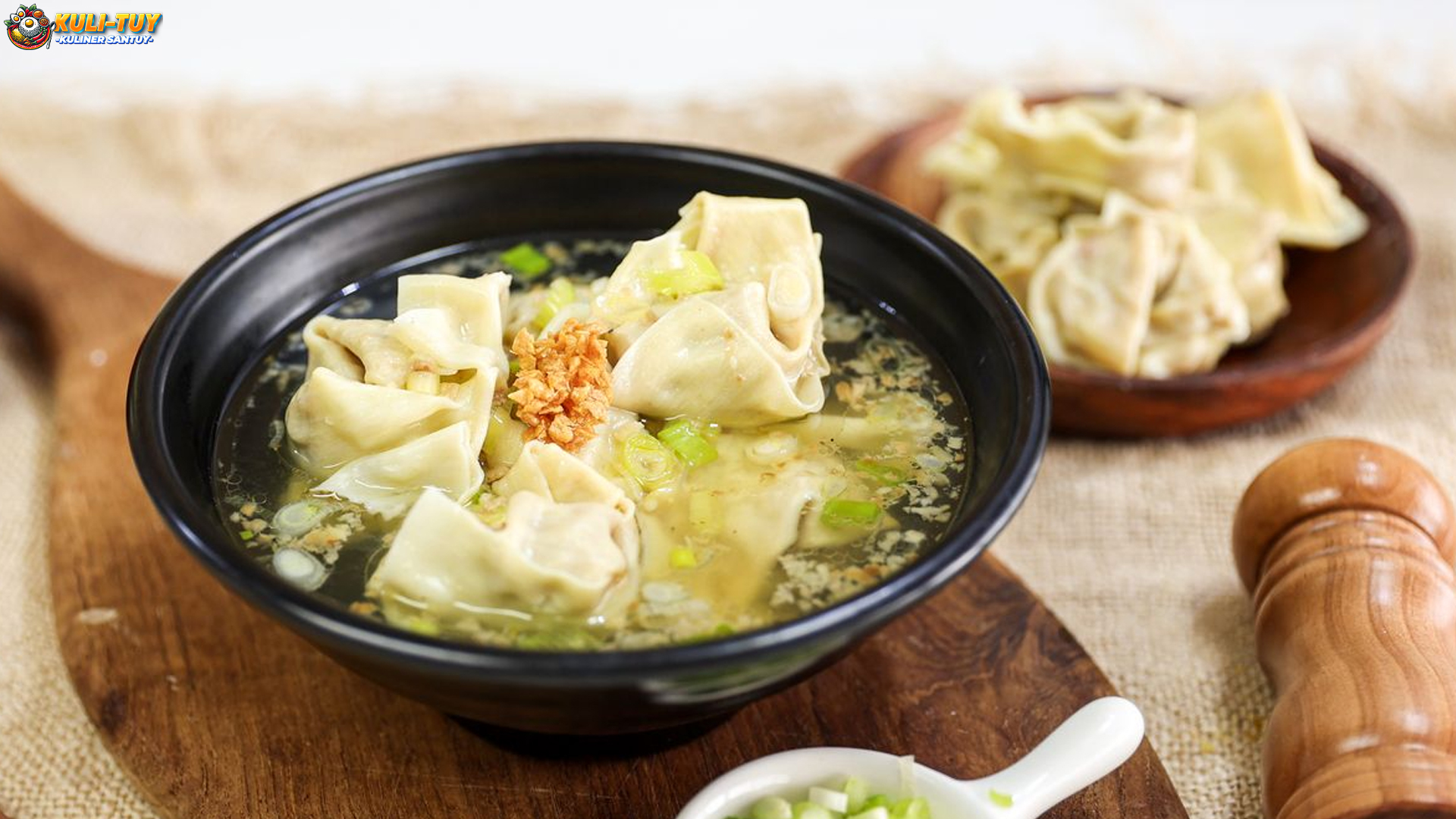 Pangsit Kuah: Makanan Favorit yang Selalu Menggugah Selera Asli