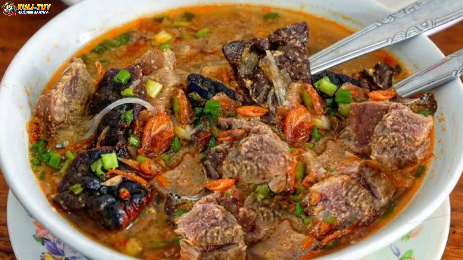 Nikmatnya Sop Saudara, Sup Khas Makassar yang Bikin Nagih