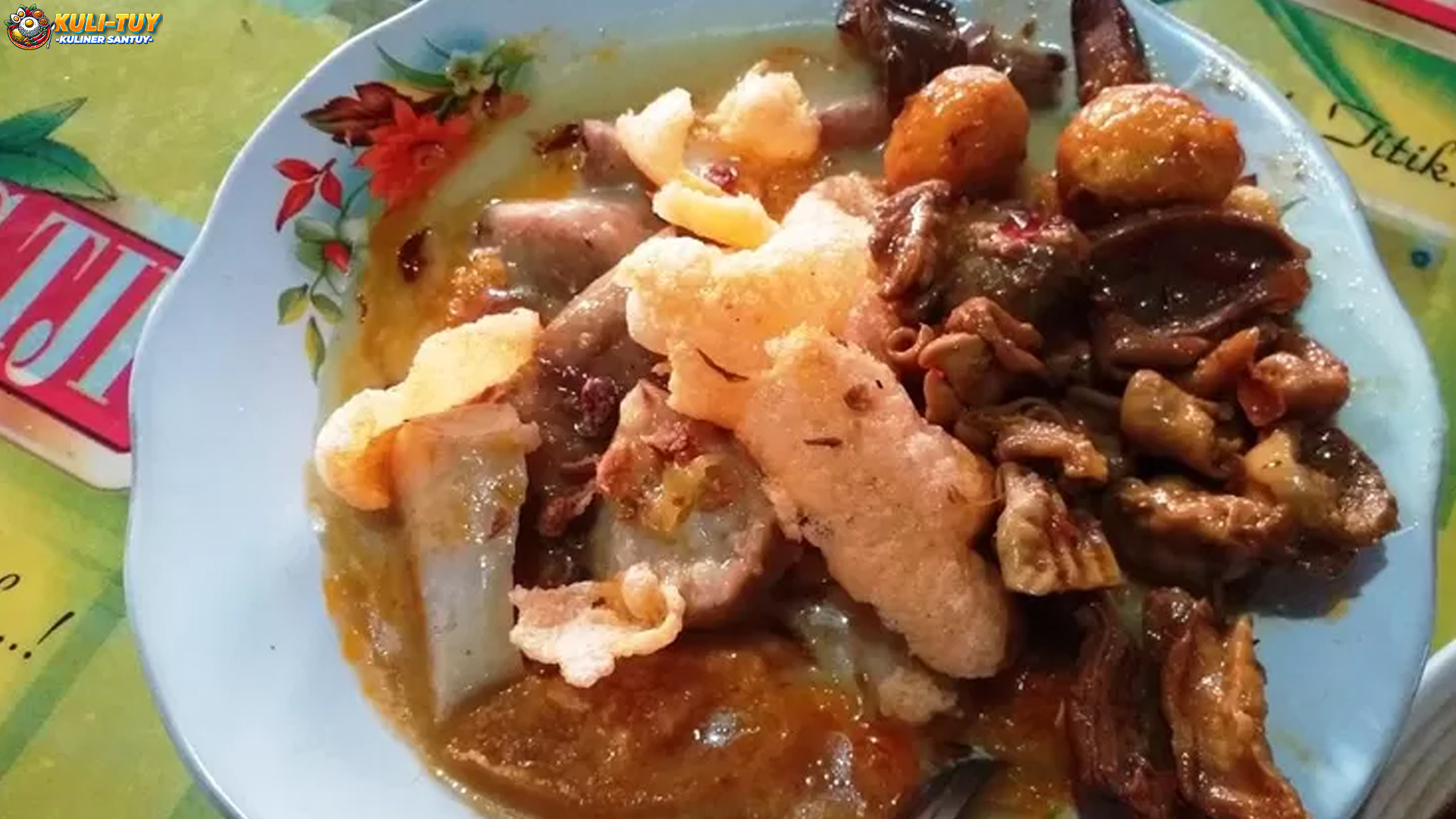 Kupat Blengong: Keunikan Cita Rasa Kuliner yang Tahan Zaman
