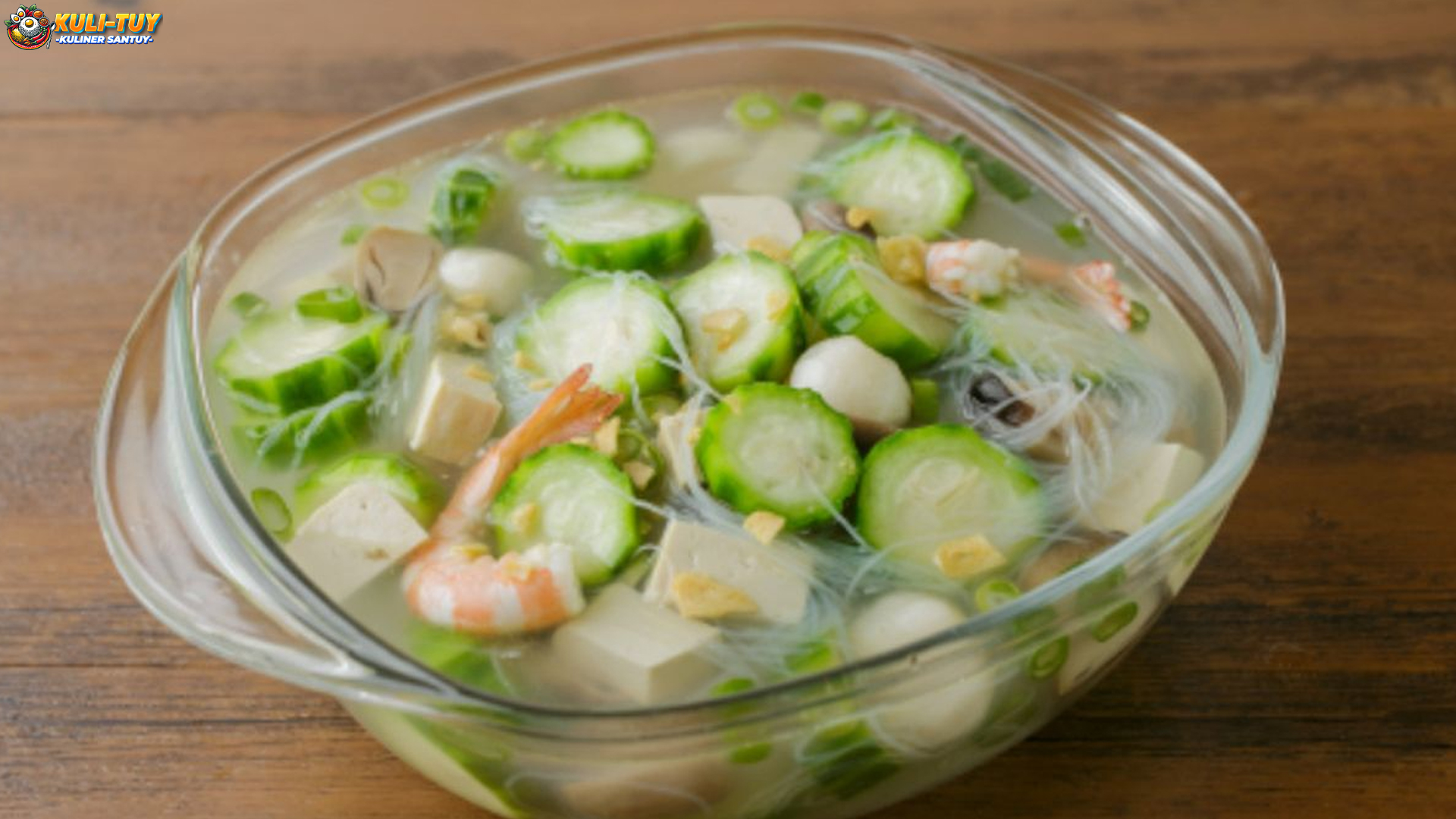 Sop Oyong: Hidangan Segar yang Tak Lekang oleh Waktu 1 Sop Oyong: Hidangan Segar yang Tak Lekang oleh Waktu
