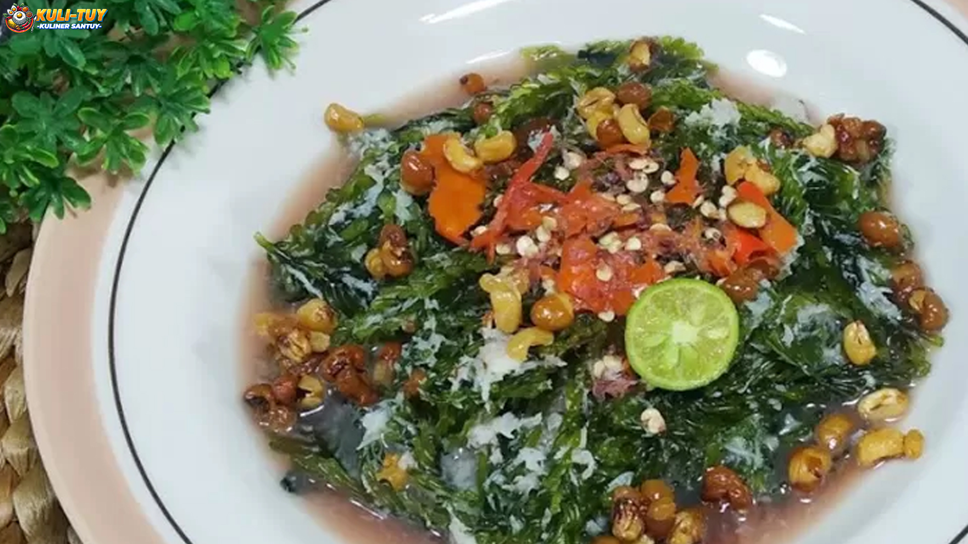 Rujak Bulung, Si Hidangan Segar yang Penuh Kejutan Rasa
