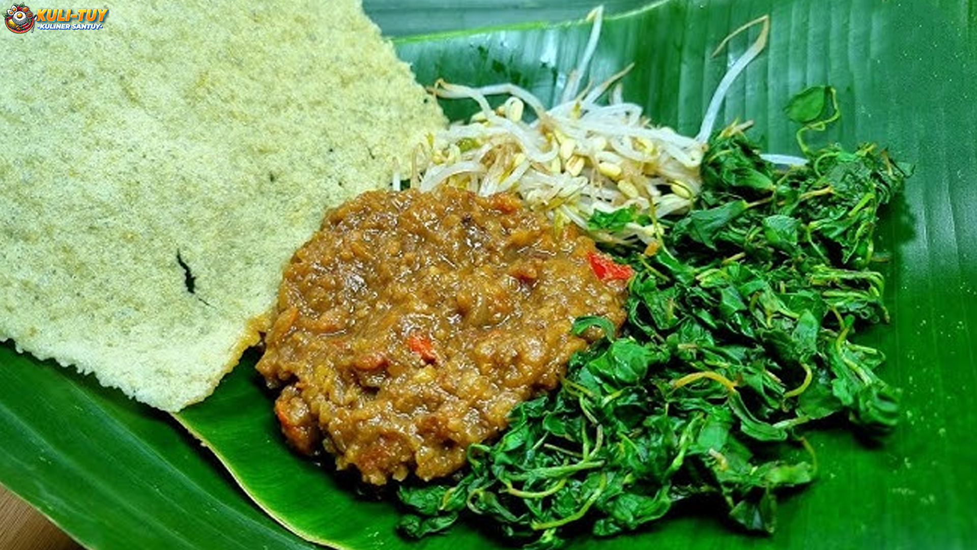 Pecel Semanggi, Cita Rasa Nusantara dalam Sepiring Daun