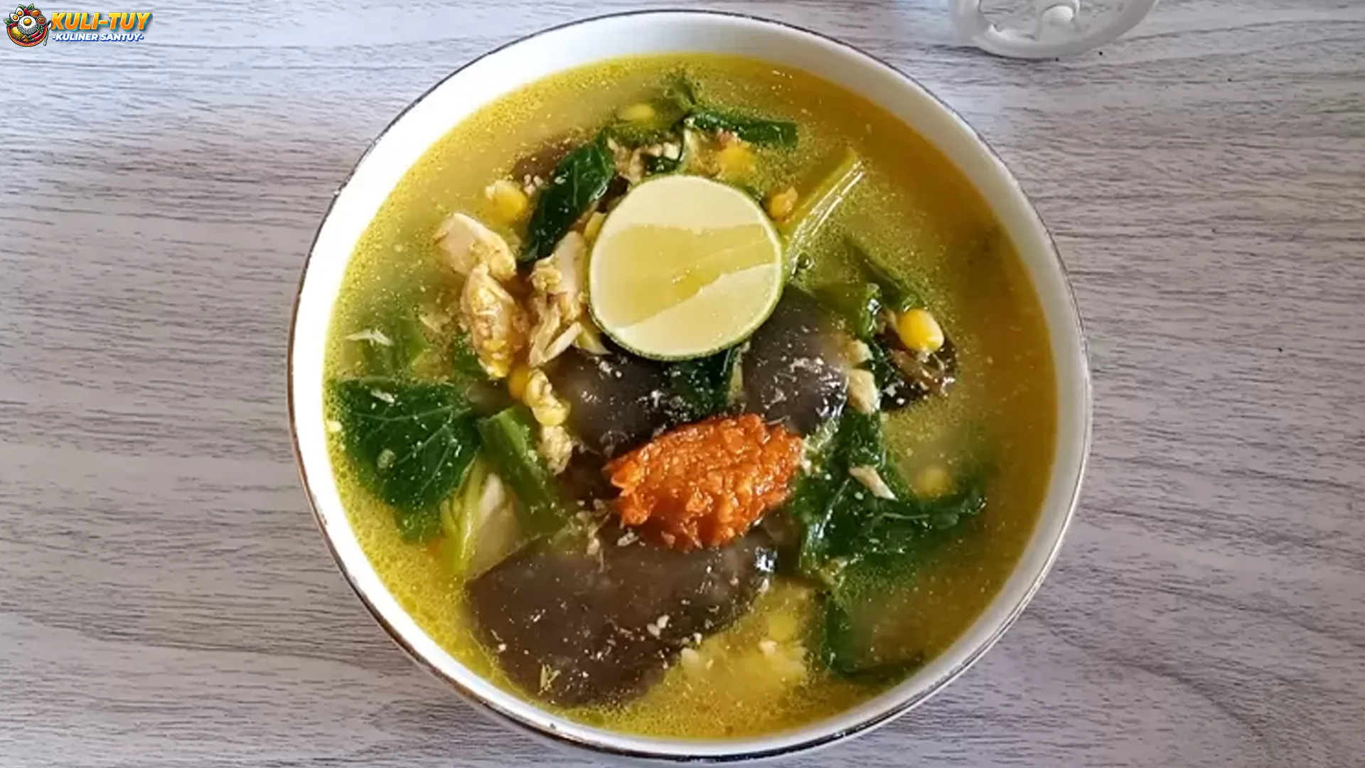 Kapurung : 5 Alasan Makanan Ini Jadi Populer di Makassar 2 Kapurung : 5 Alasan Makanan Ini Jadi Populer di Makassar