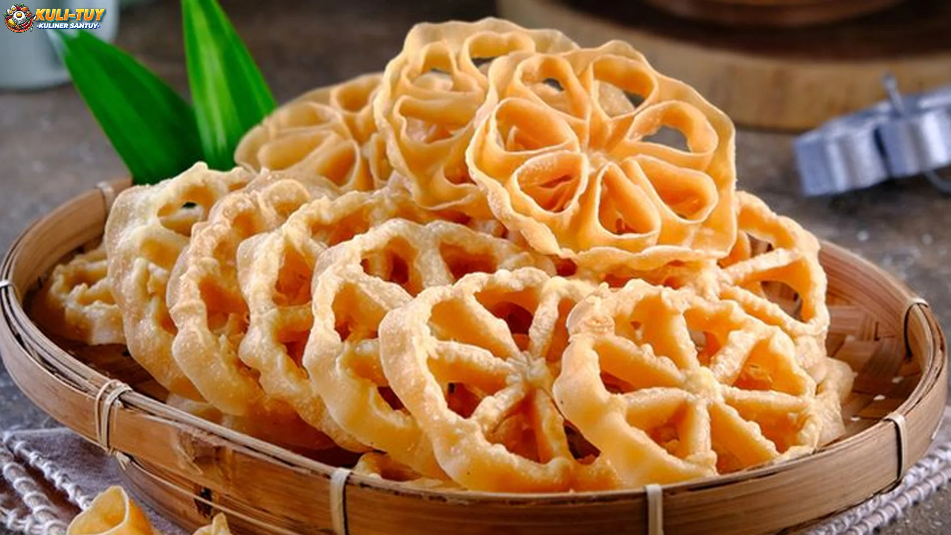 Kembang Loyang dengan 4 Varian Gurih Andalan ala Lebaran 2 Kembang Loyang dengan 4 Varian Gurih Andalan ala Lebaran