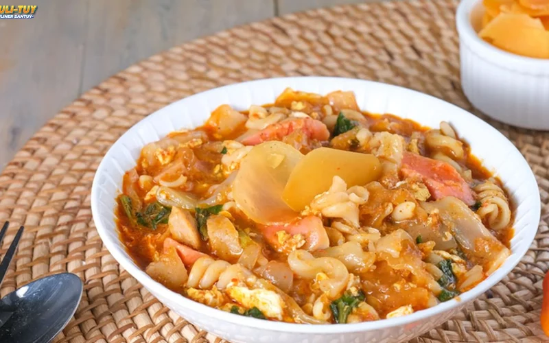 Seblak 5 Ciri Khas Kuliner Pedas Asal Bandung Yang Wajib Dicoba