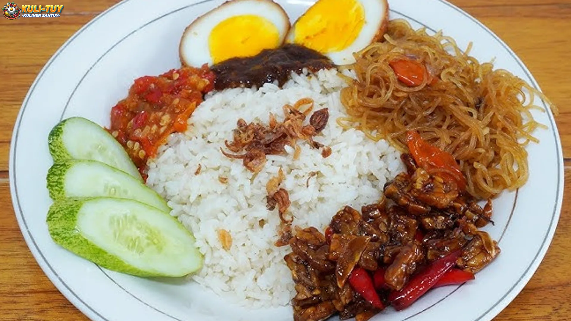 Nasi Uduk Buktikan 5 Hal Tentang Kesederhanaan Mengenyangkan
